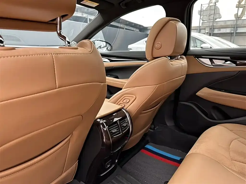 Buick LaCrosse 2021 из CN, фото 2
