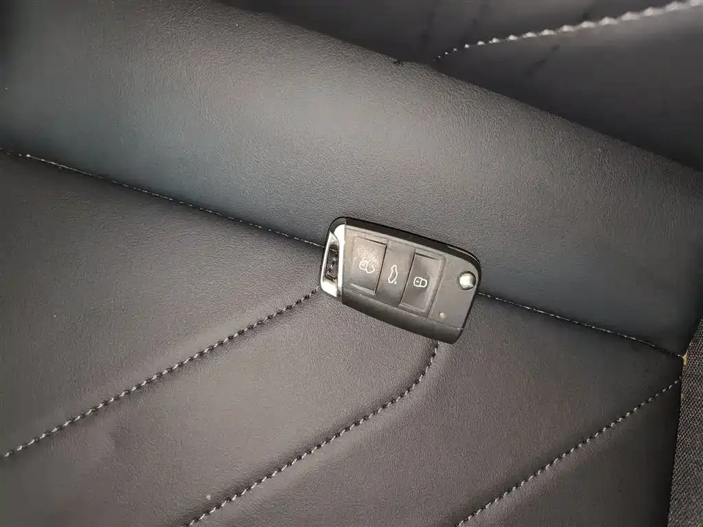 Volkswagen Tharu 2024 из CN, фото 9
