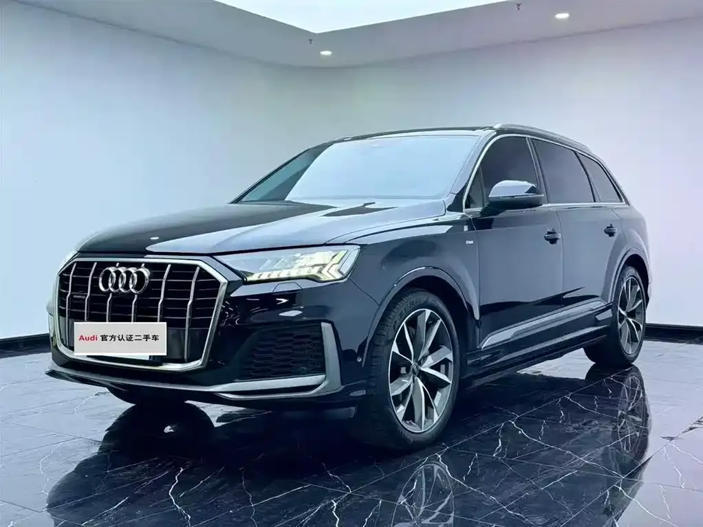Audi Q7 2021 из CN, фото 6