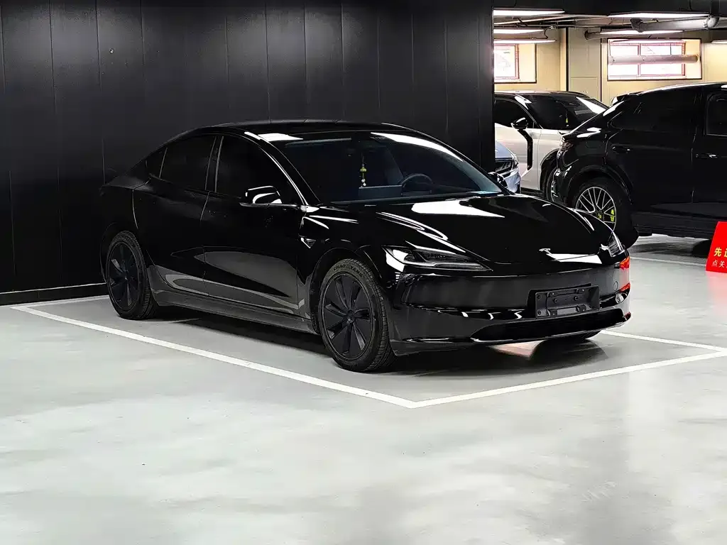 Tesla Model 3 — фото 3