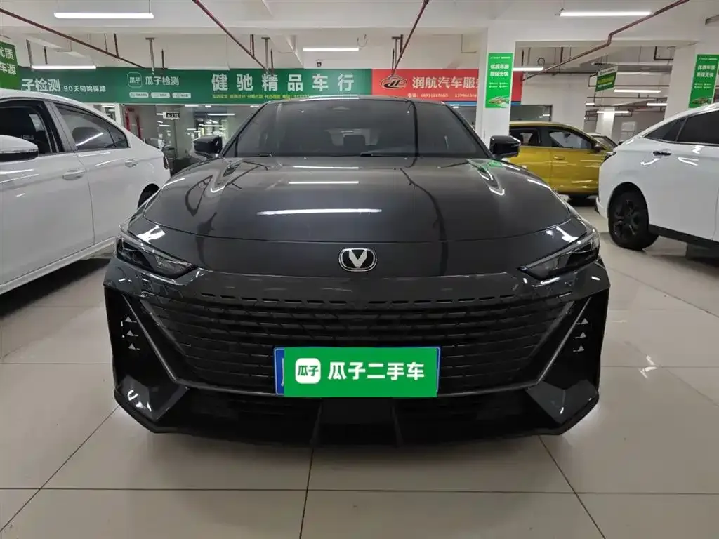 Changan UNI-V 2023 из CN, фото 3