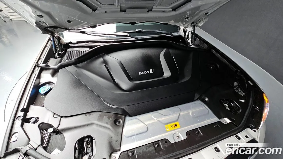 BMW iX3 — фото 6