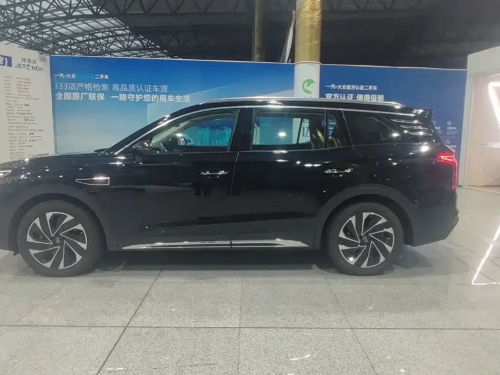 Hongqi HS7 PHEV — фото 6