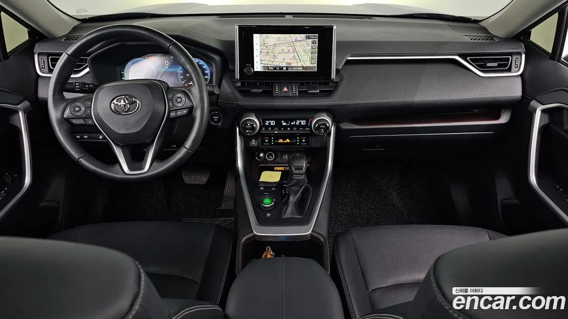Toyota RAV4 — фото 6