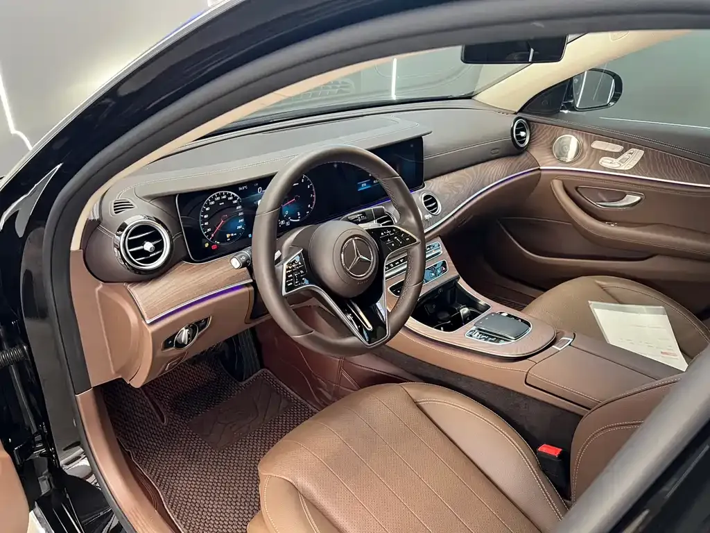 Mercedes-Benz E-Class 2023 из CN, фото 4