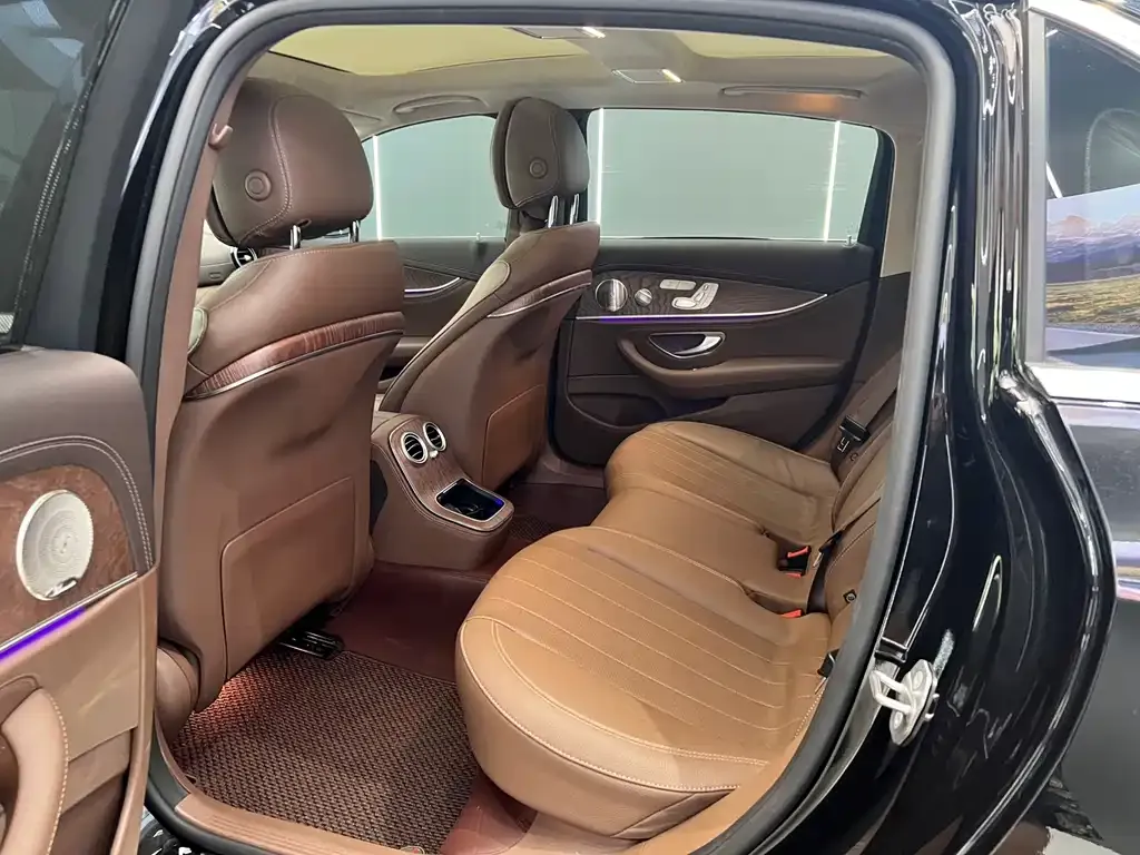 Mercedes-Benz E-Class 2023 из CN, фото 6