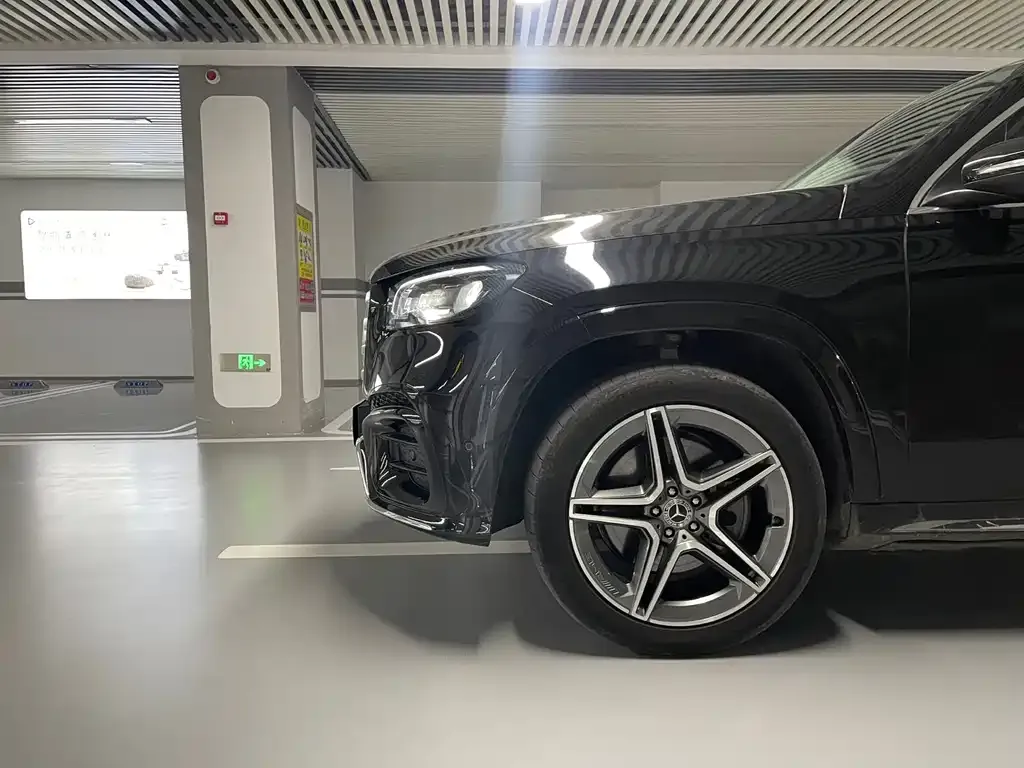 Mercedes-Benz GLS — фото 5