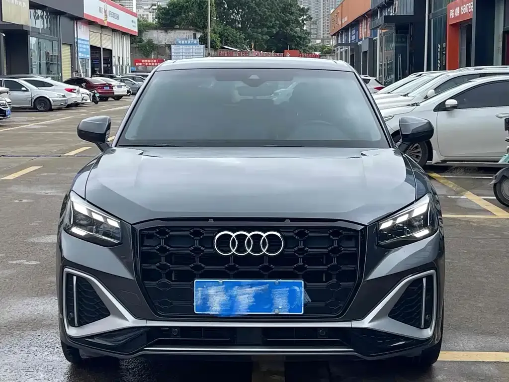 Audi Q2L 2023 из CN, фото 2