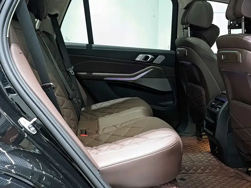 BMW X5 2025 из CN, фото 6