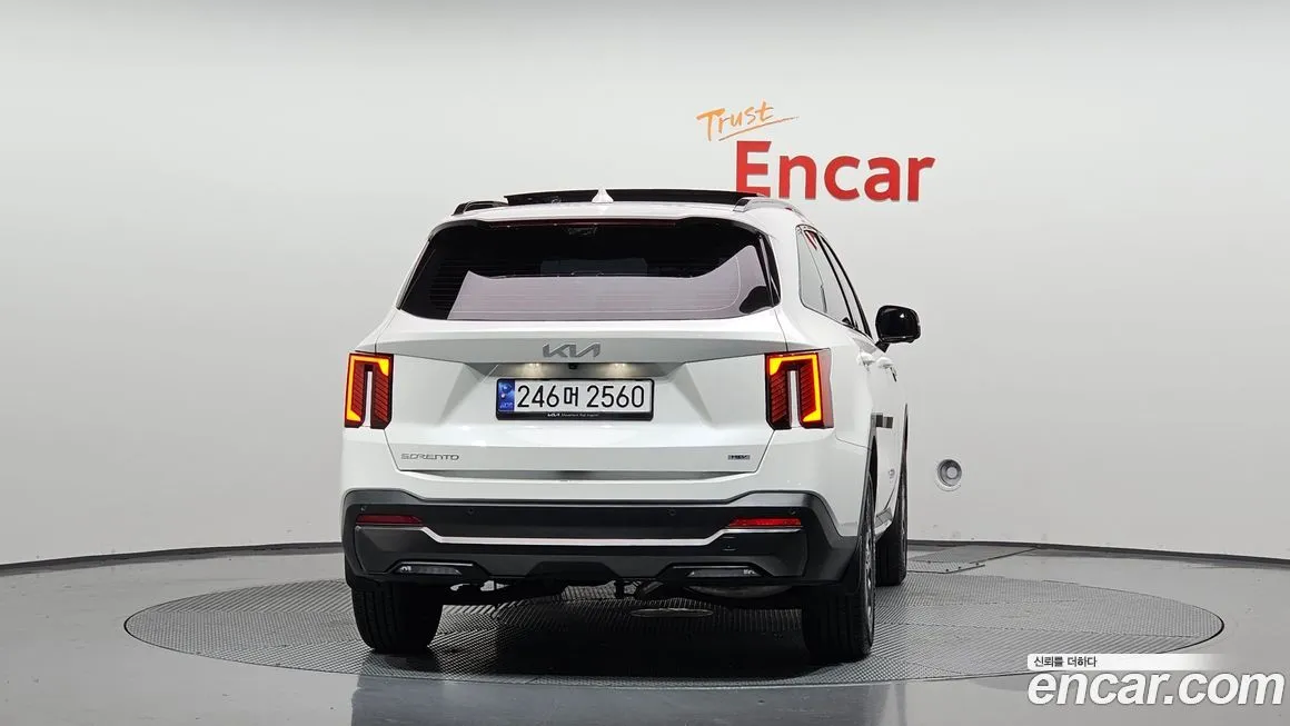 Kia Sorento — фото 4