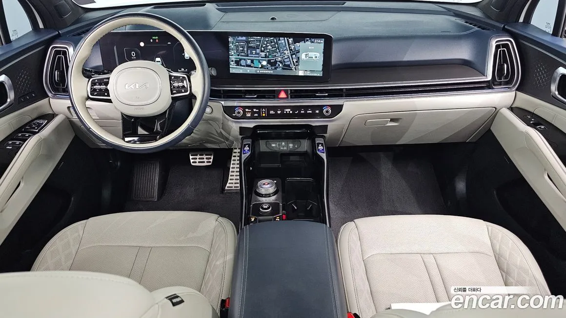 Kia Sorento — фото 7