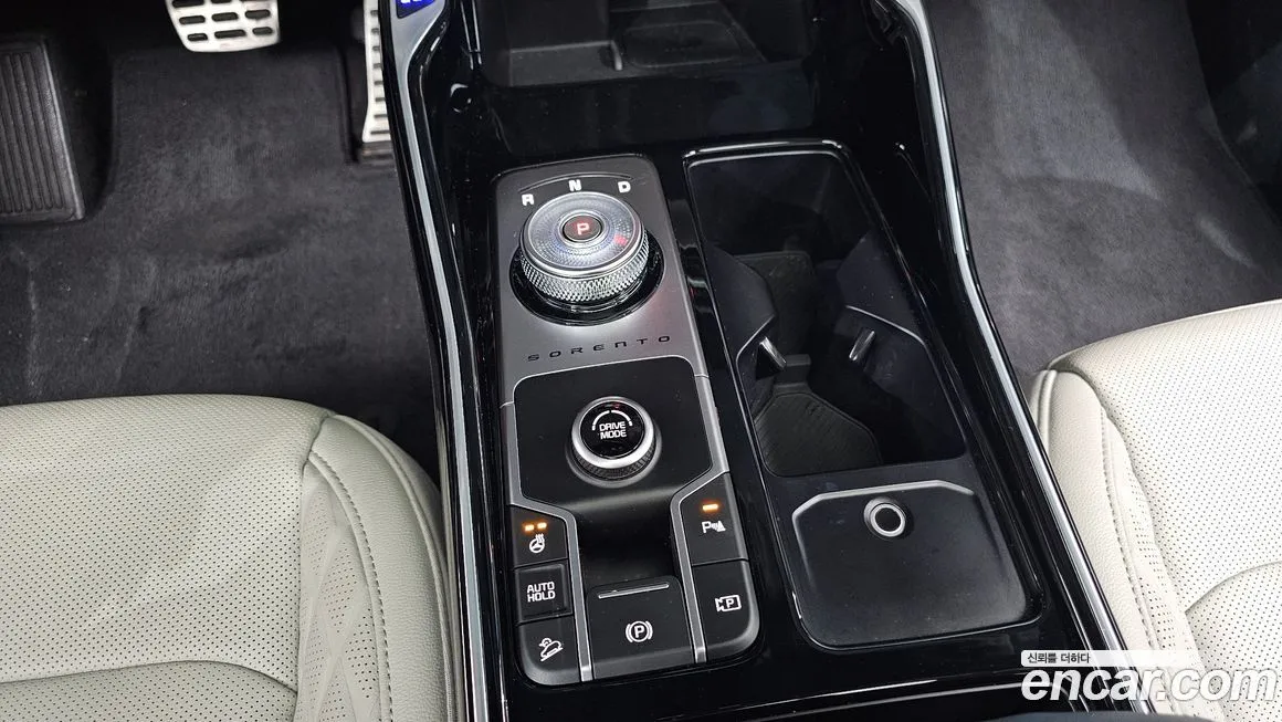Kia Sorento — фото 9