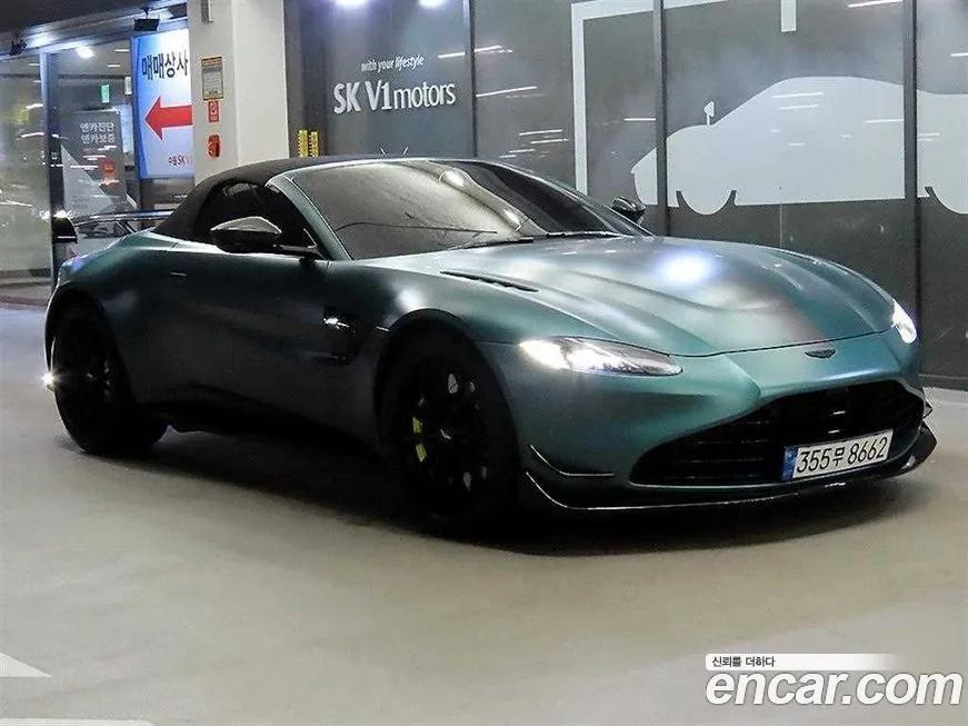 Aston Martin Vantage — фото 1
