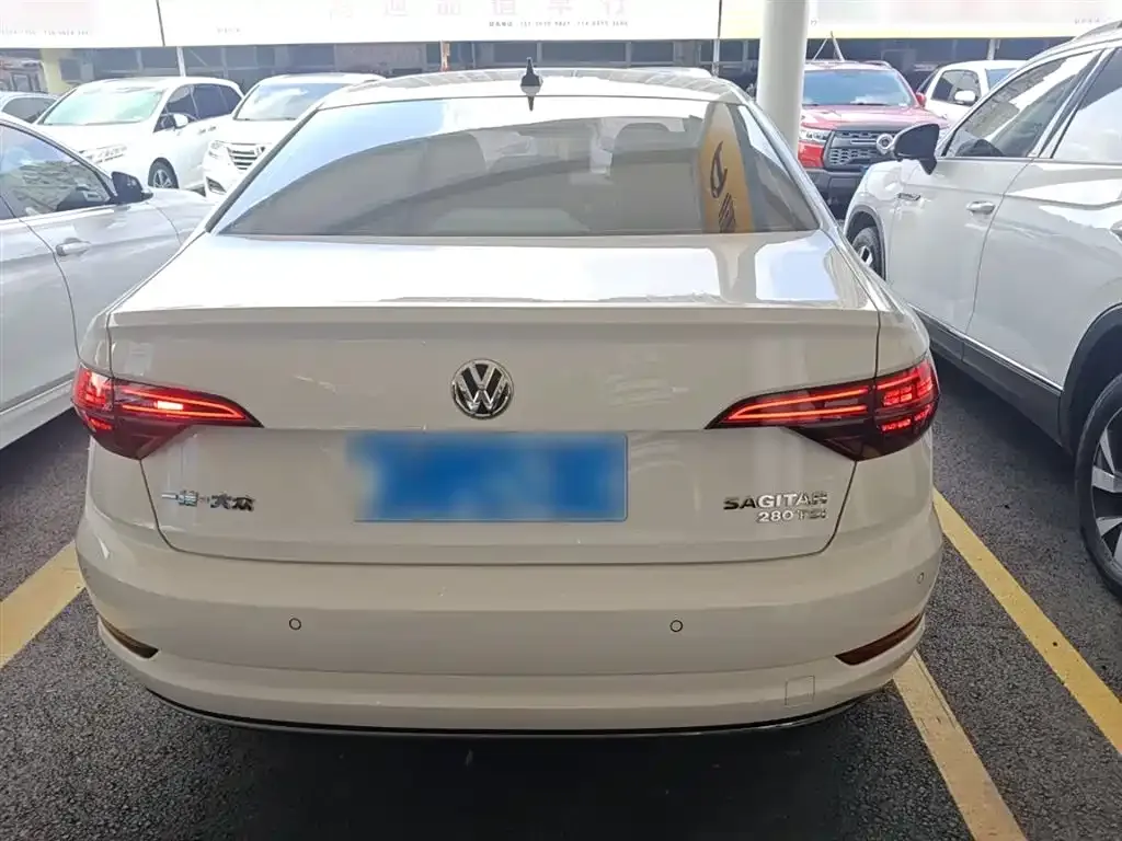 Volkswagen Sagitar 2022 из CN, фото 6