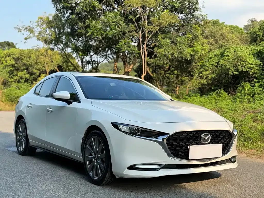 Mazda 3 Axela 2022 из CN, фото 3