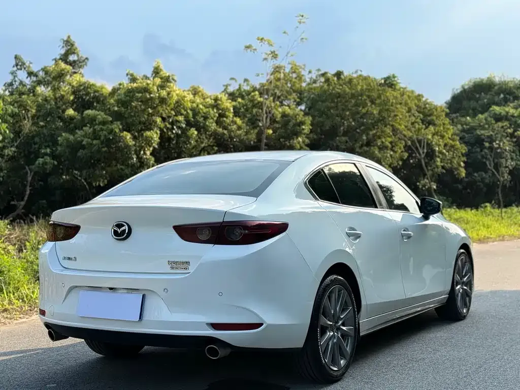 Mazda 3 Axela 2022 из CN, фото 5