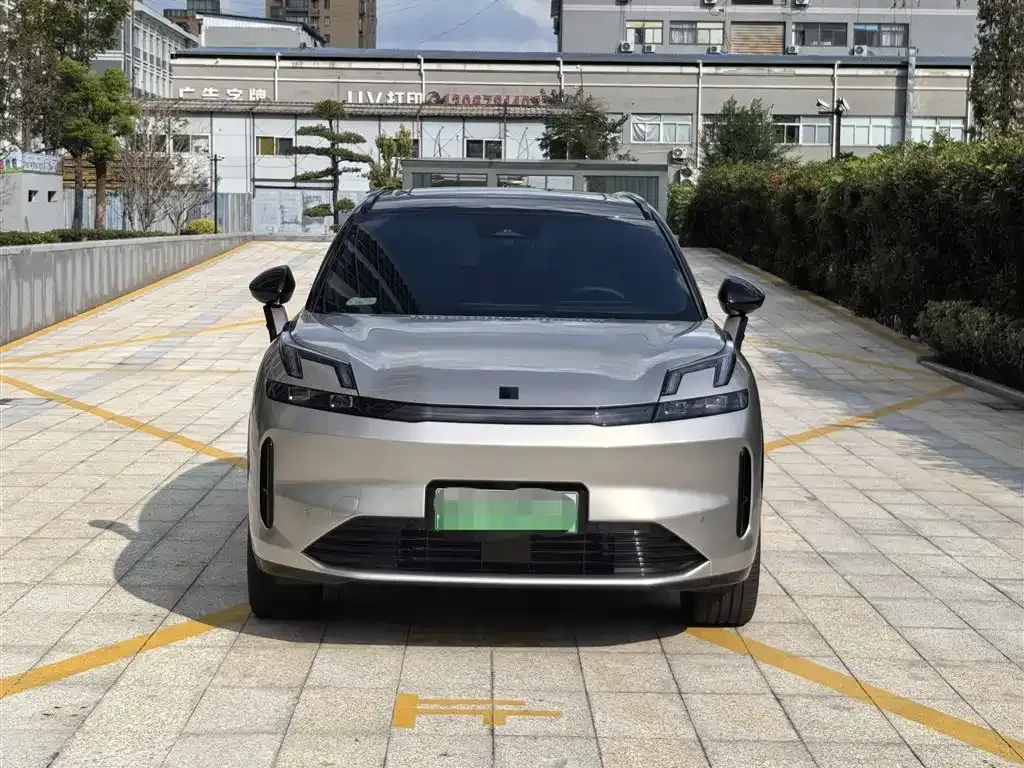 Lynk & Co 08 EM-P 2023 из CN, фото 2