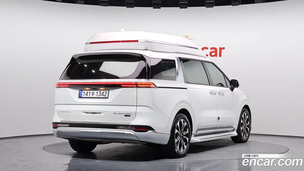 Kia Carnival — фото 2