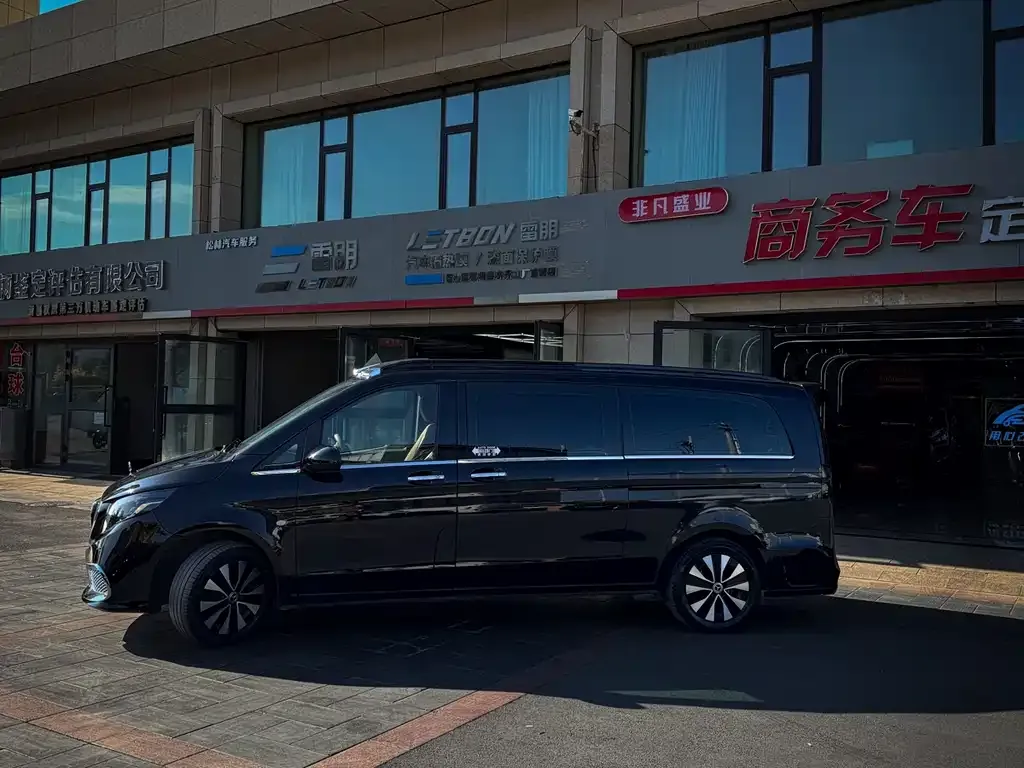 Mercedes-Benz Vito 2023 из CN, фото 3