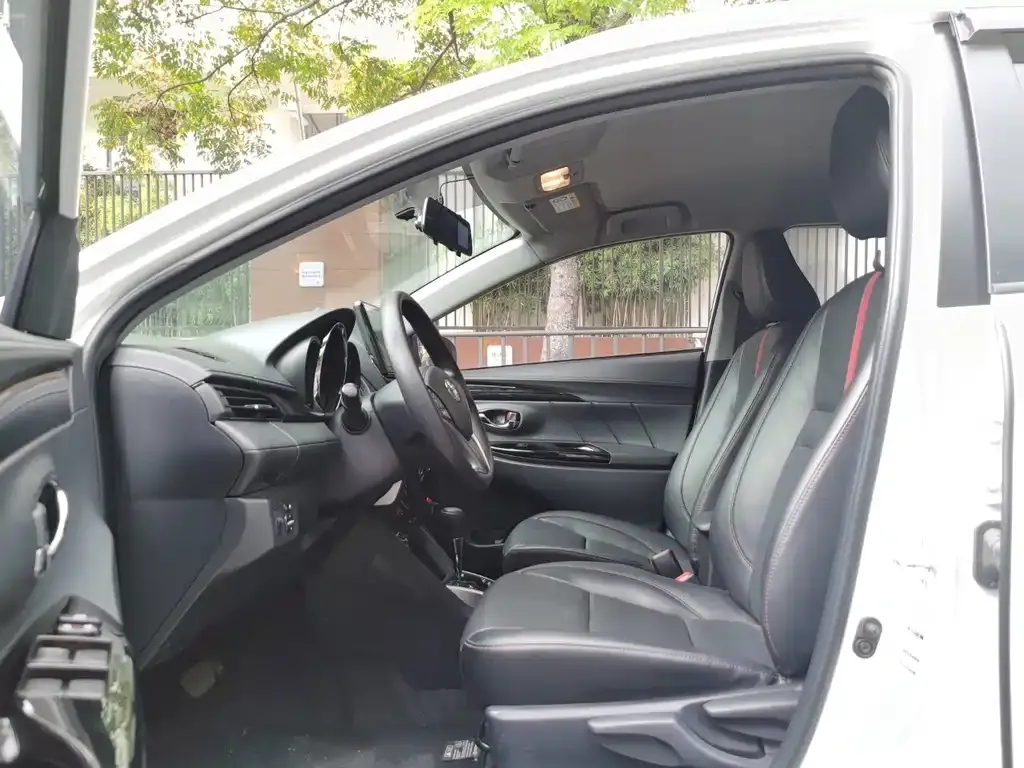 Toyota Yaris L 2022 из CN, фото 9