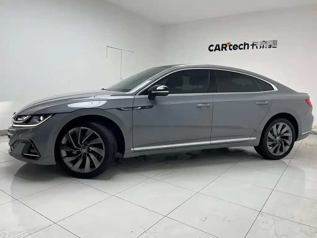 Volkswagen CC 2024 из CN, фото 2