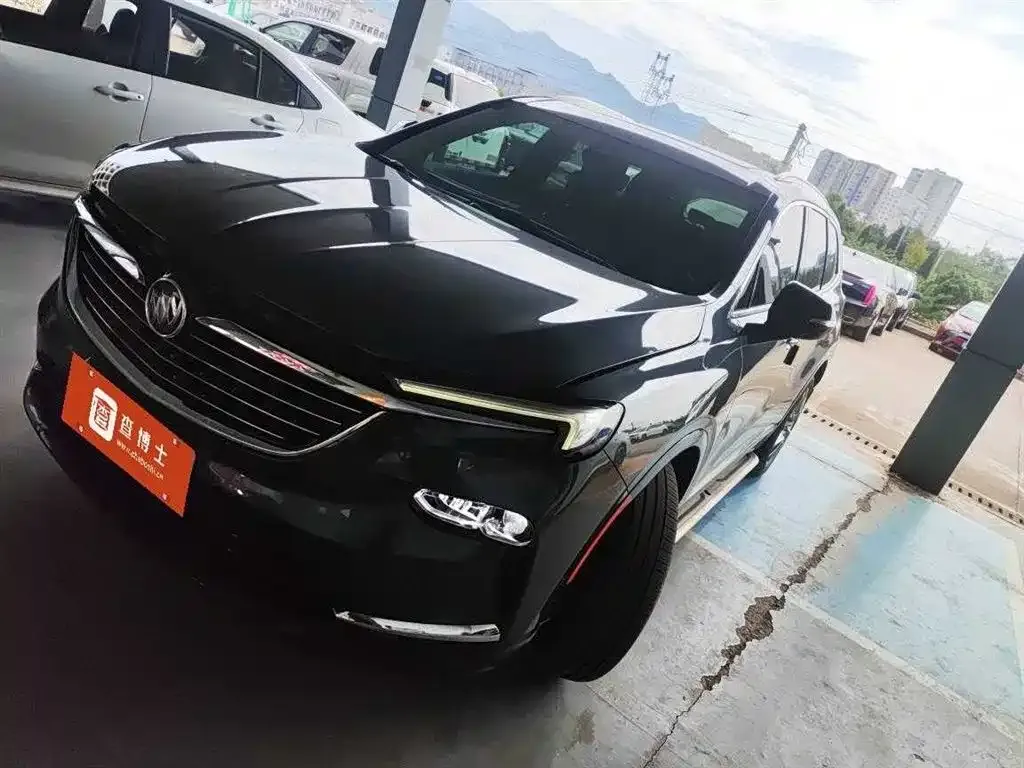 Buick Enclave 2023 из CN, фото 1