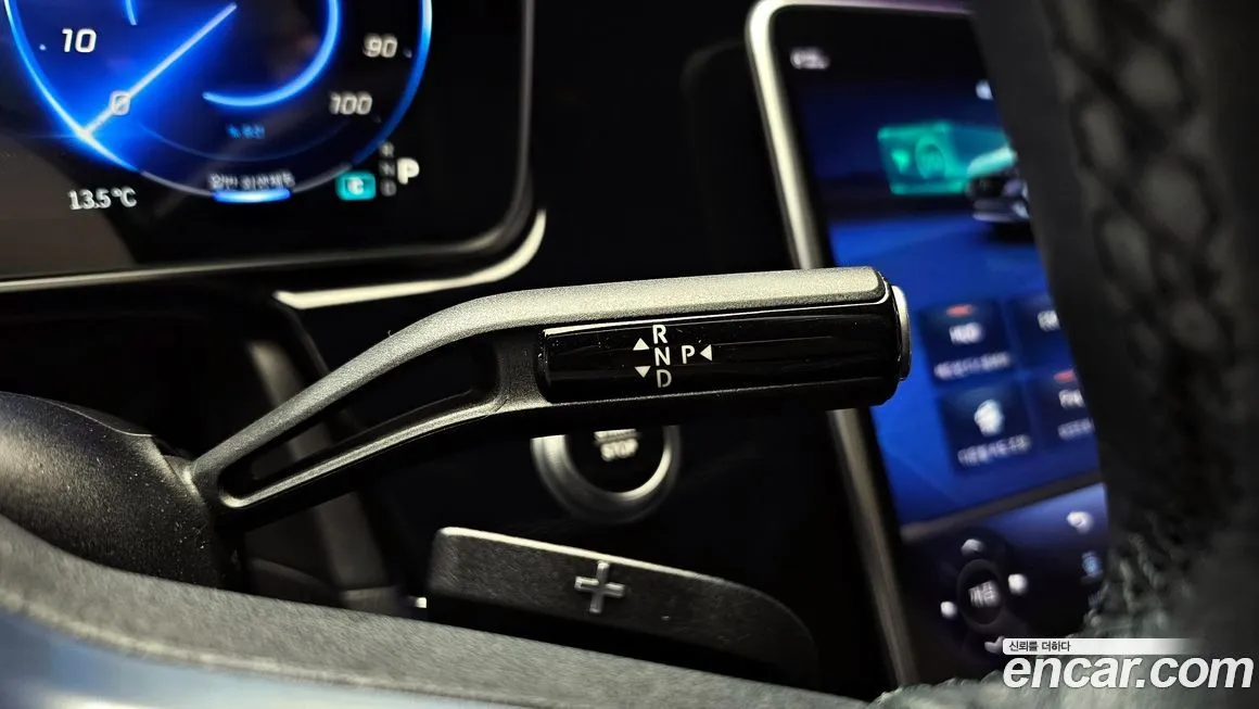 Mercedes-Benz EQE — фото 9
