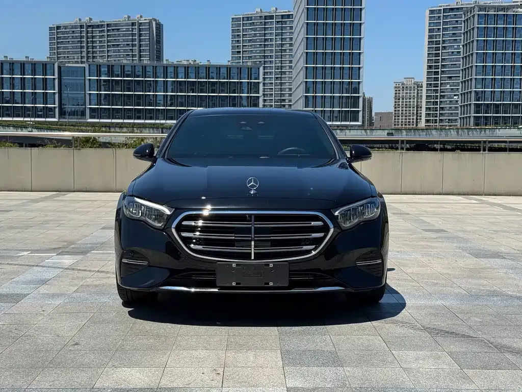 Mercedes-Benz E-Class 2024 из CN, фото 2