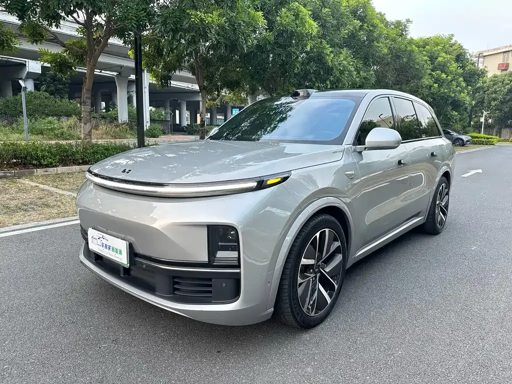 Li Auto L8 2022 из CN, фото 1