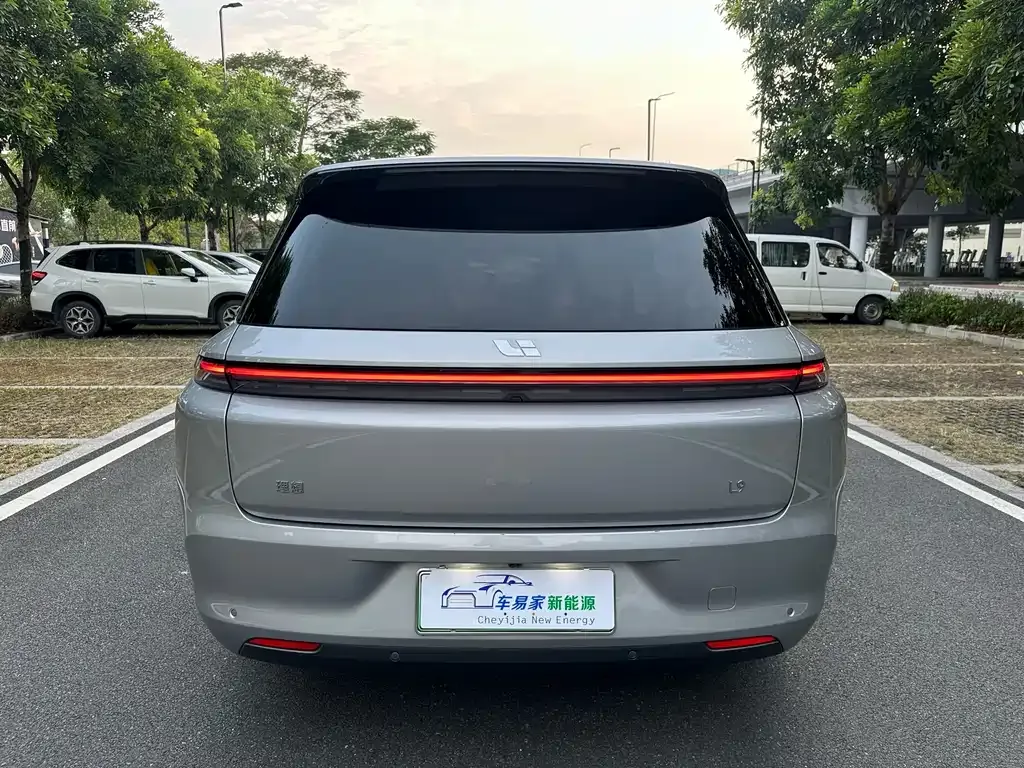 Li Auto L8 2022 из CN, фото 8