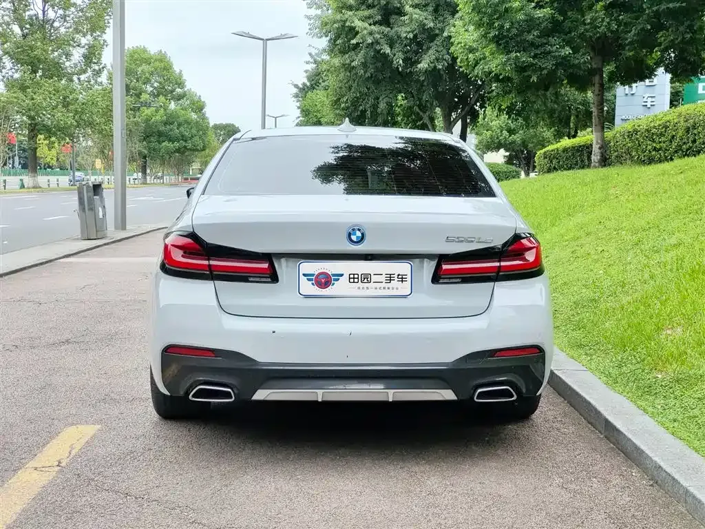 BMW 5 Series New Energy — фото 5