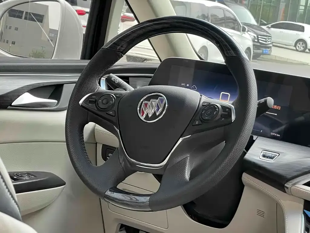 Buick GL8 2024 из CN, фото 8