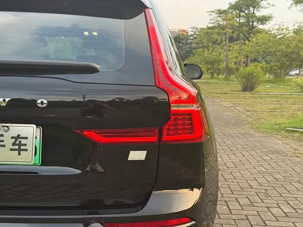 Volvo XC60 PHEV 2024 из CN, фото 10