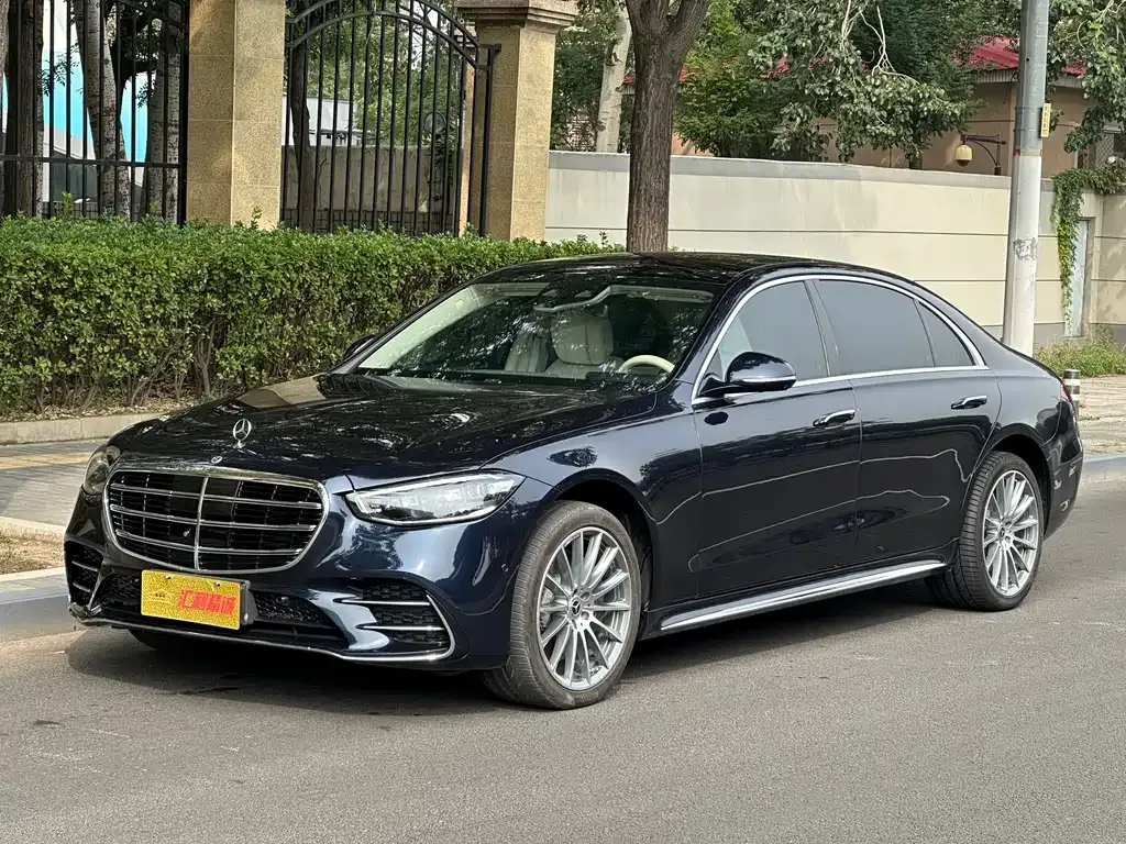 Mercedes-Benz S-Class — фото 1