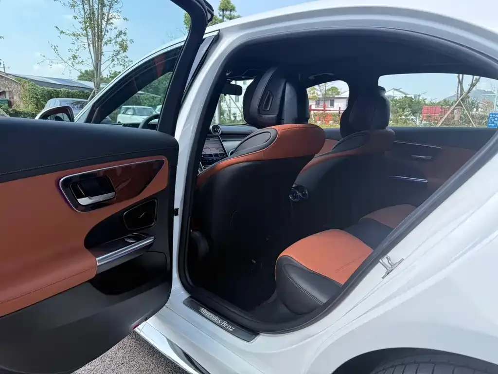 Mercedes-Benz C-Class 2024 из CN, фото 10
