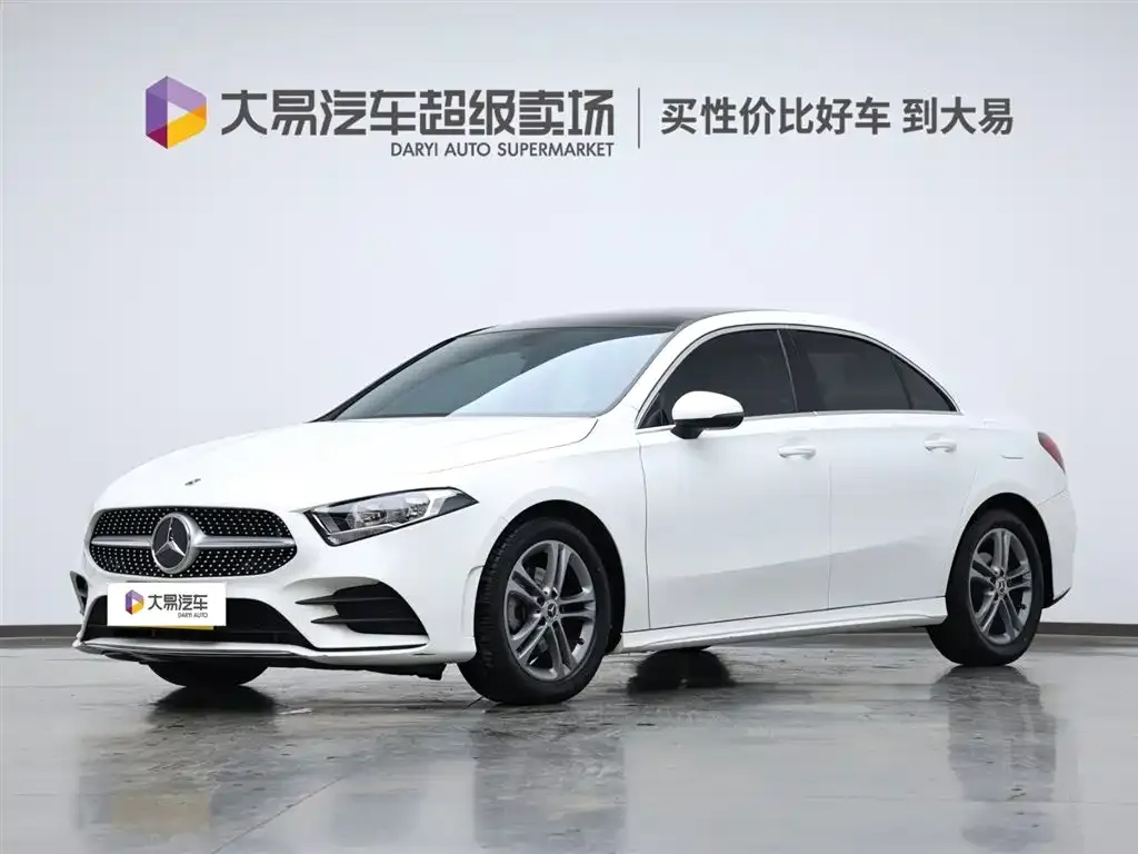 Mercedes-Benz A-Class 2023 из CN, фото 1