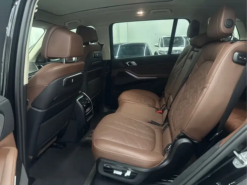 BMW X7 2023 из CN, фото 6