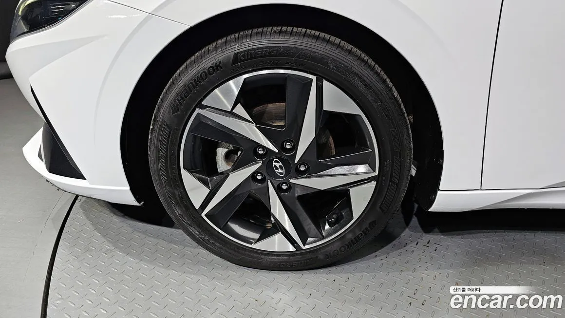 Hyundai AVANTE — фото 5