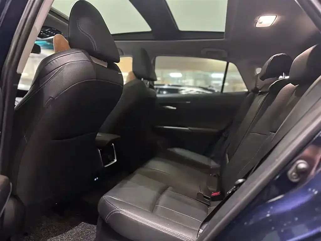 Toyota Harrier 2022 из CN, фото 10