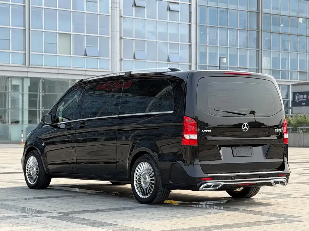 Mercedes-Benz Vito 2023 из CN, фото 4