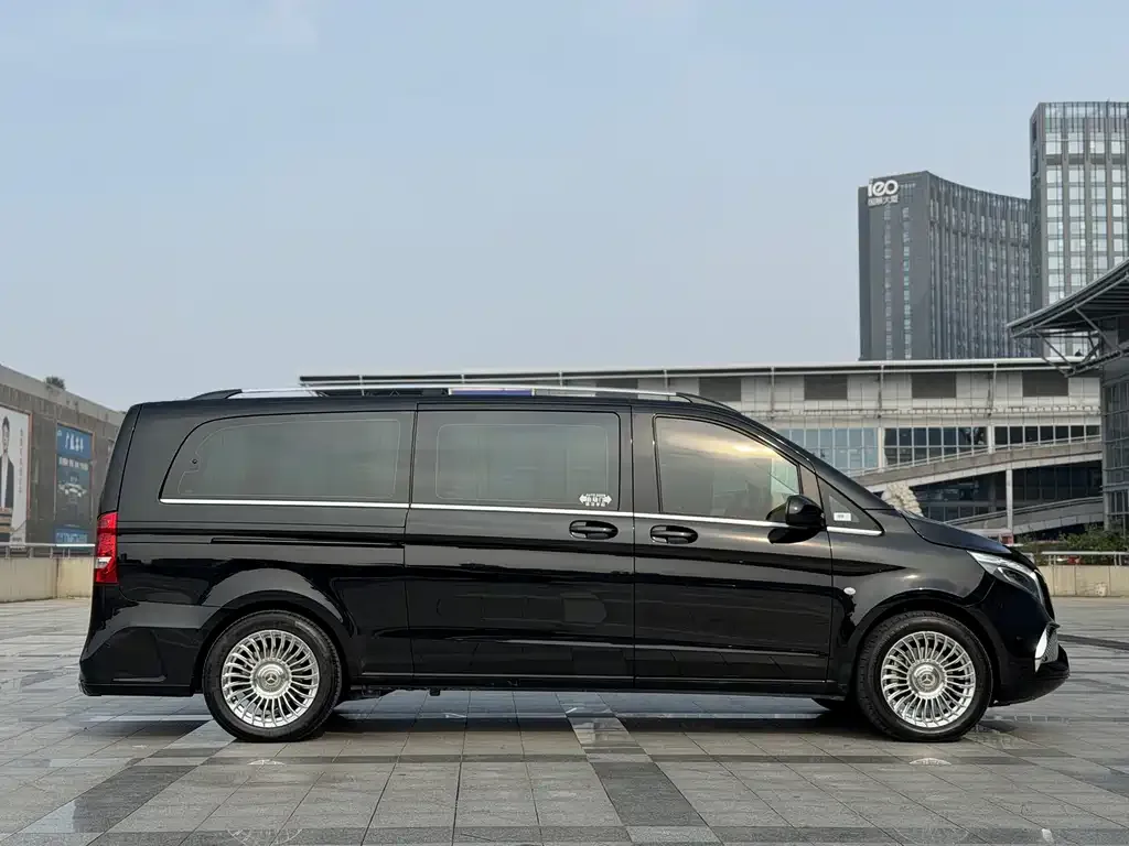 Mercedes-Benz Vito 2023 из CN, фото 7