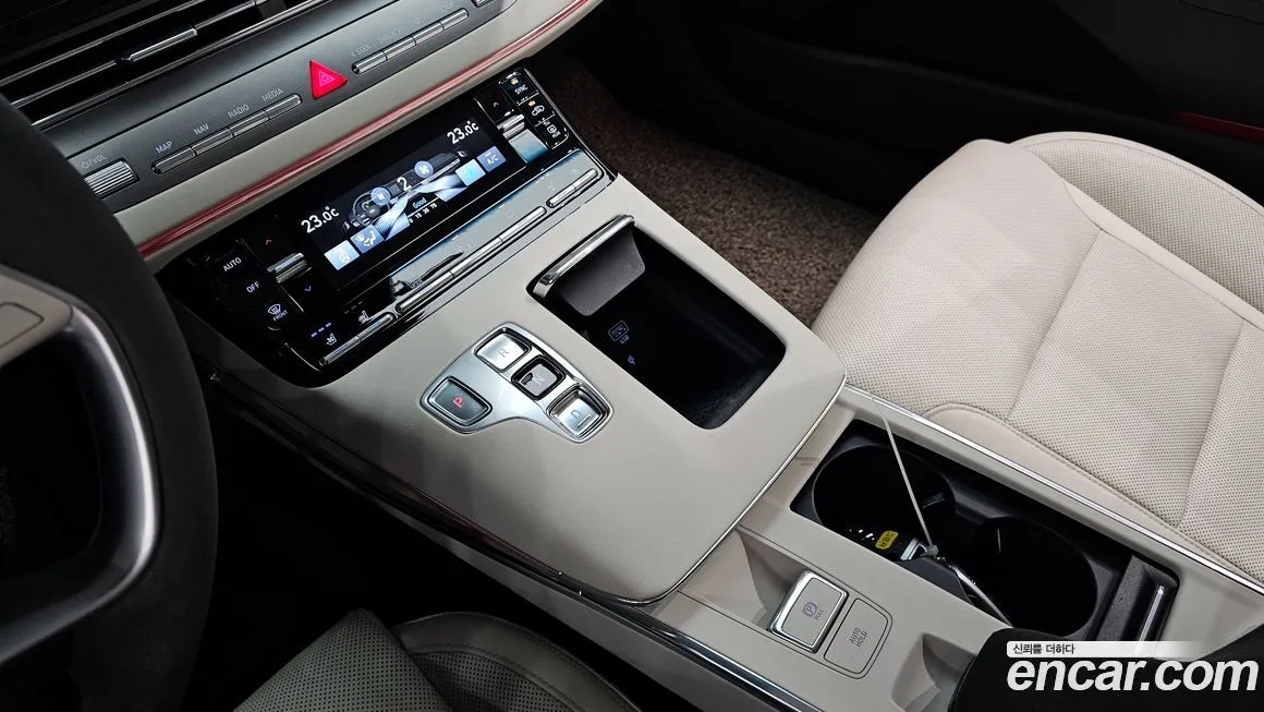 Hyundai Grandeur — фото 9