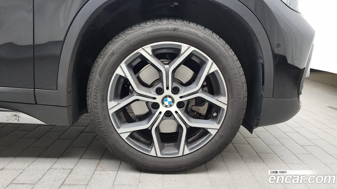 BMW X1 — фото 5