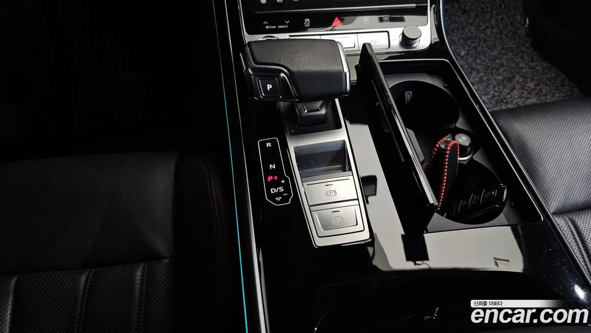 Audi A8 2021 из KR, фото 9