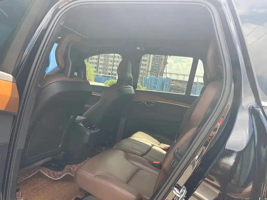 Volvo XC90 2021 из CN, фото 7