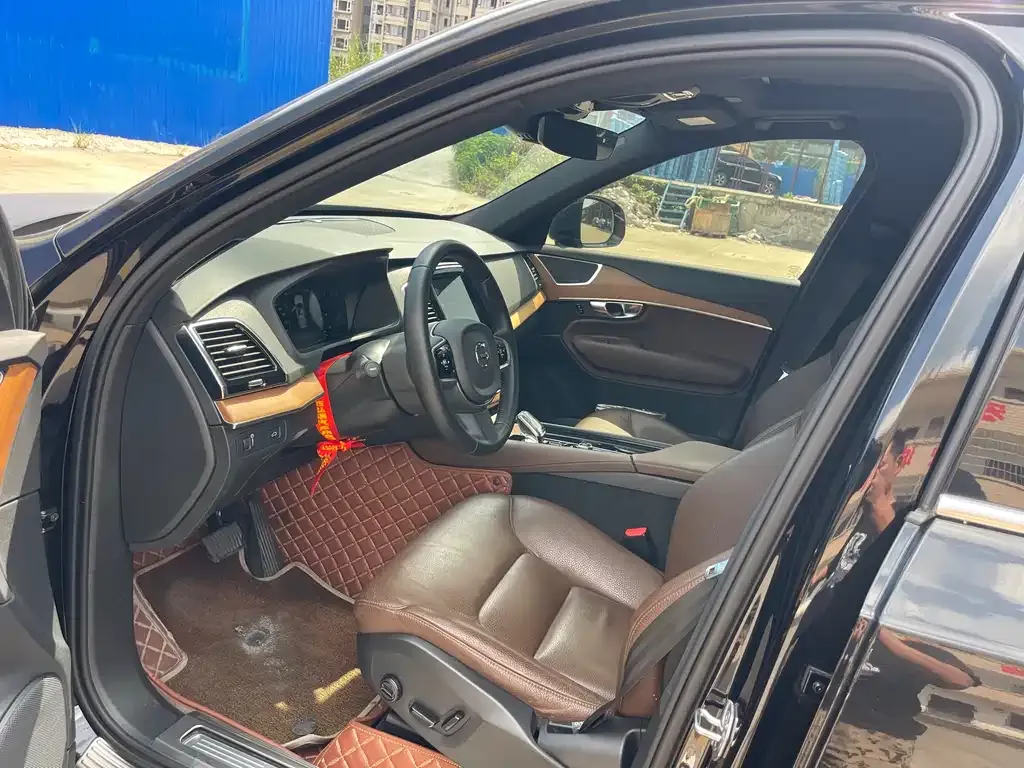 Volvo XC90 2021 из CN, фото 9