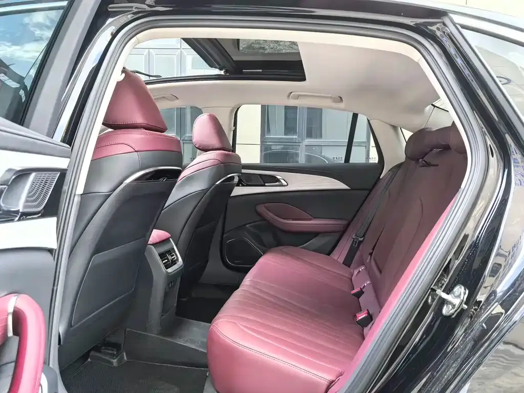 Hongqi H5 2024 из CN, фото 7