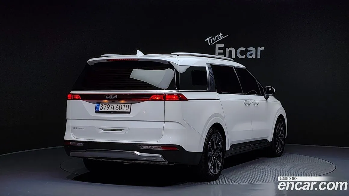 Kia Carnival — фото 2