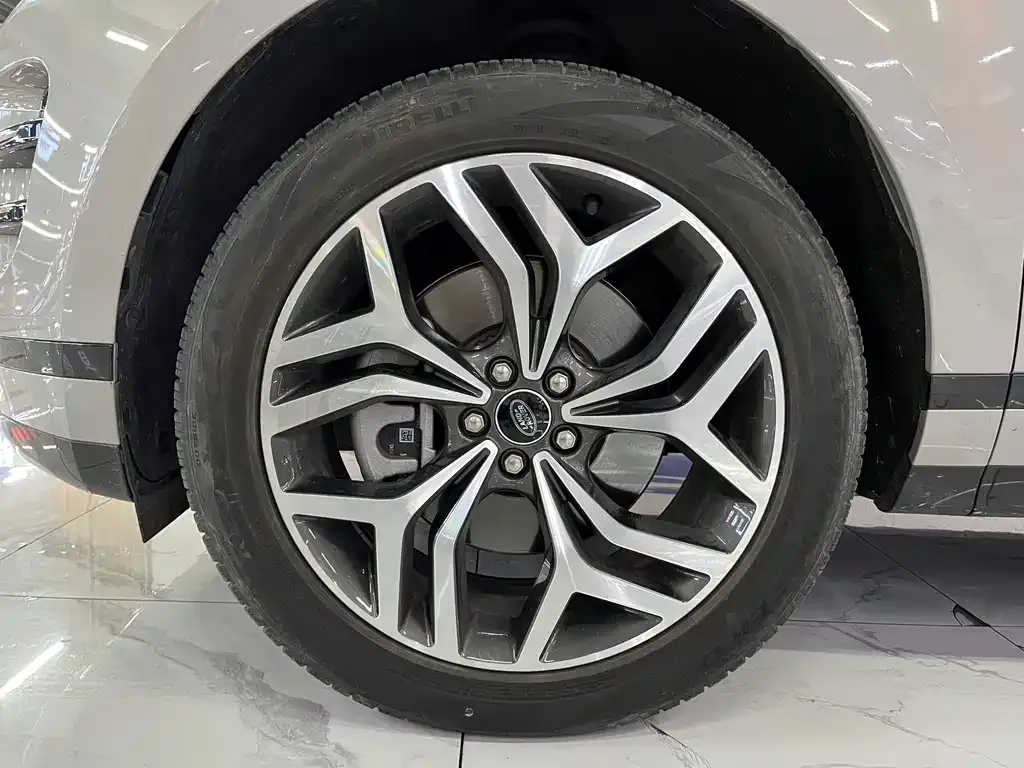 Land Rover Evoque 2023 из CN, фото 7
