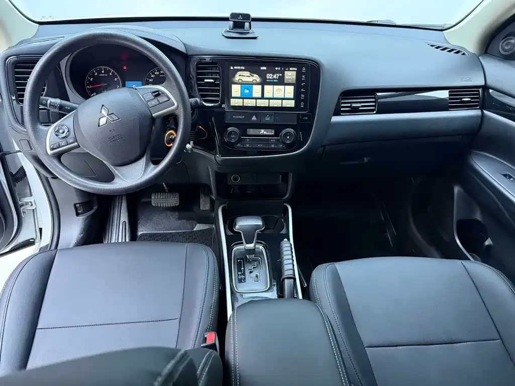 Mitsubishi Outlander 2021 из CN, фото 10
